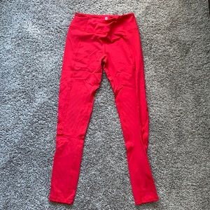 YOUR STAPLE LEGGINGS